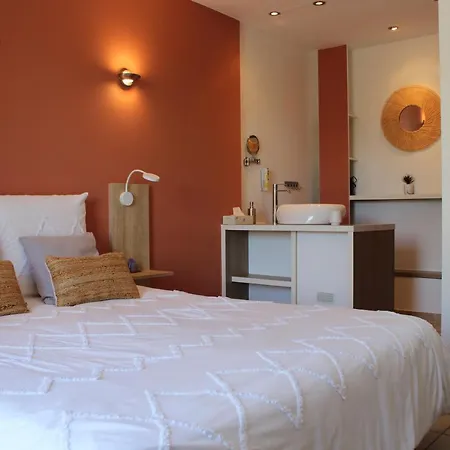 Le Lit Qui Danse Guest house