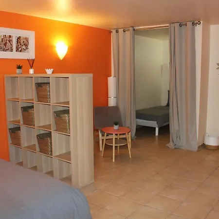 Le Lit Qui Danse 4*